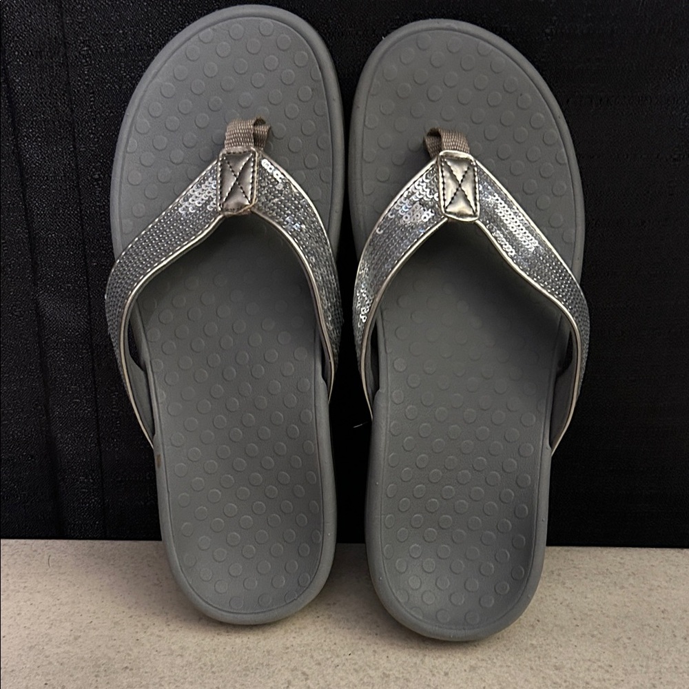 Vionic Tide silver and grey sequin sandal